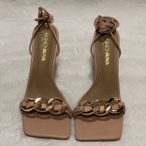 Fashion Nova Nude Heels Size 7